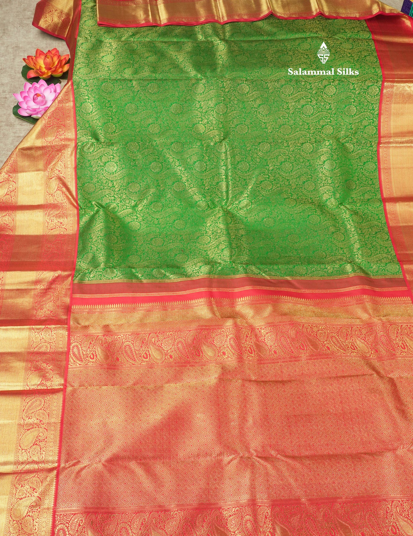 Green Pure Kanjivaram Silk Saree (2G) Zari With Contrast Chilly Red Long Border