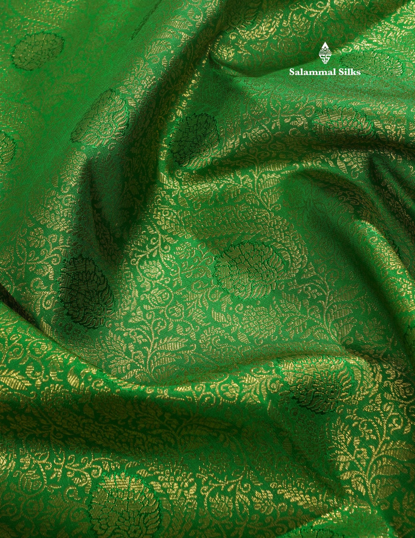 Green Pure Kanjivaram Silk Saree (2G) Zari With Contrast Chilly Red Long Border