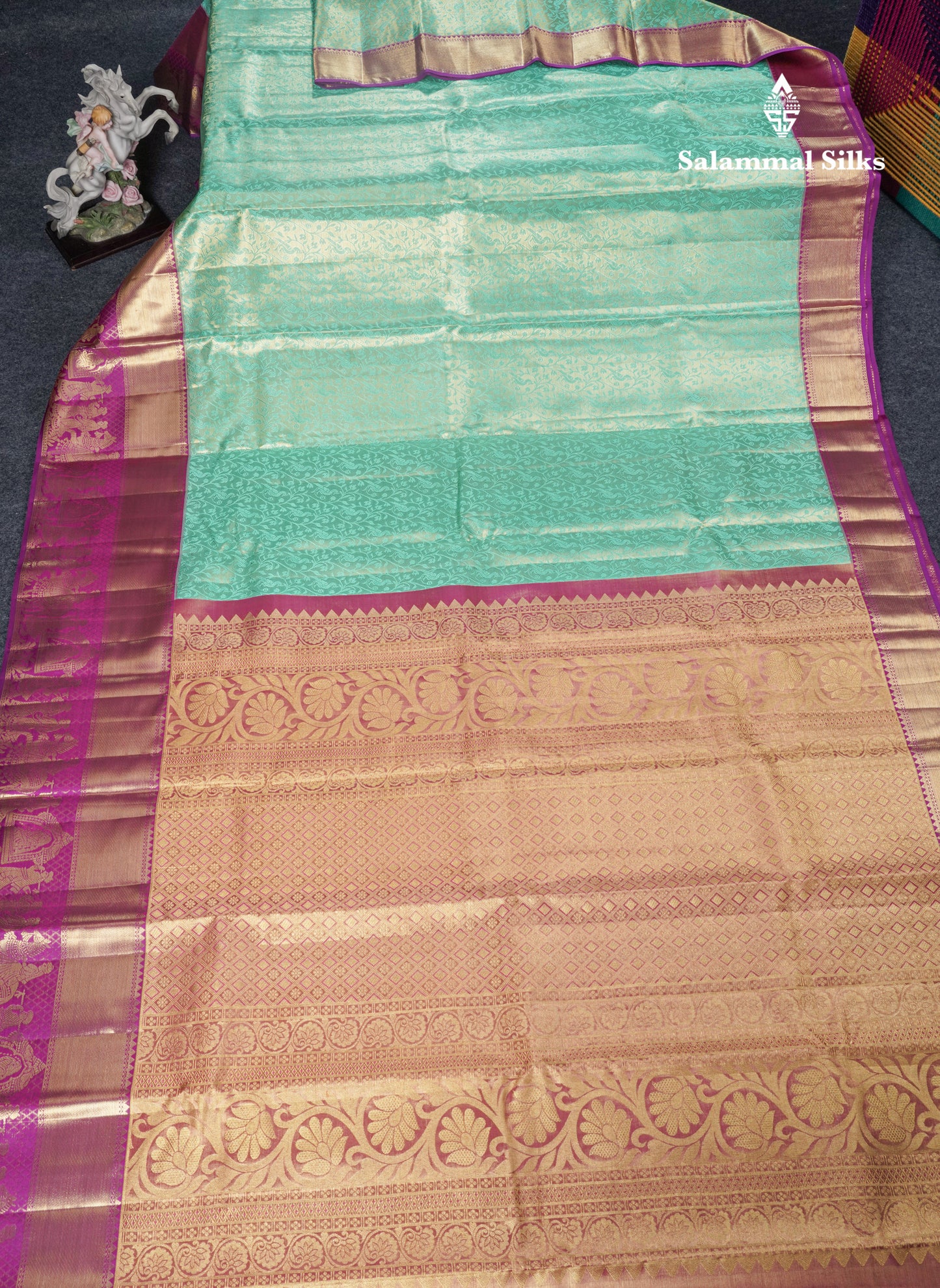 Beautiful Light Green Tissue Bridal Pure Kanjivaram Silk Saree With Contrast Purple Pallaku Border