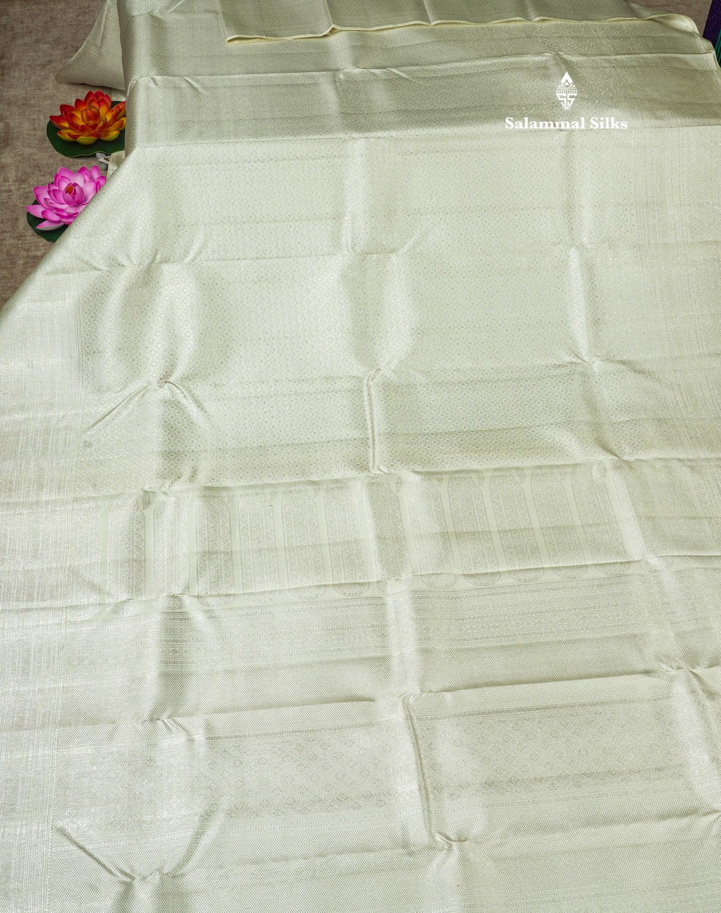 White Bridal Pure Kanjivaram Silk Saree With With Silver Zari Border