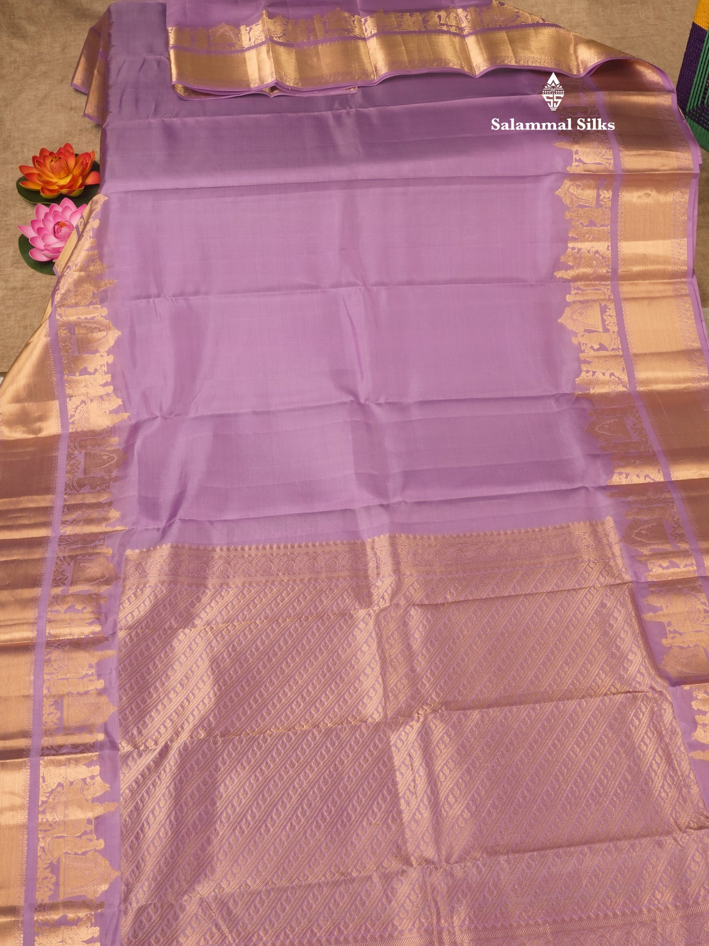 Lavender Plain Pure Kanjivaram Silk Saree with Traditional Pallakku Border