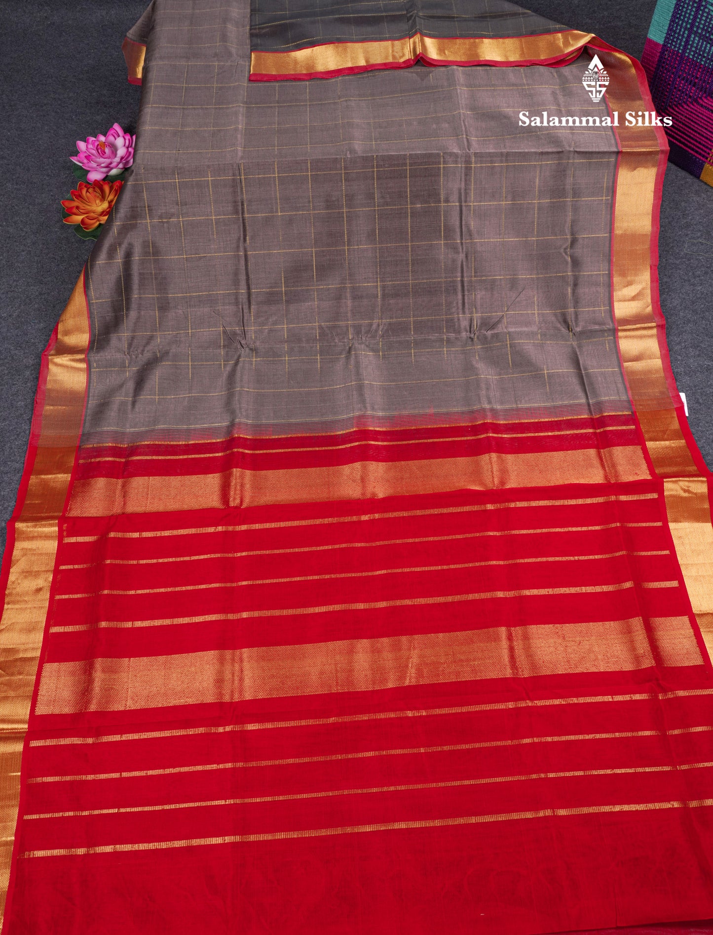 Grey Pure Silk Cotton Saree With Contrast Chilly Red Blouse