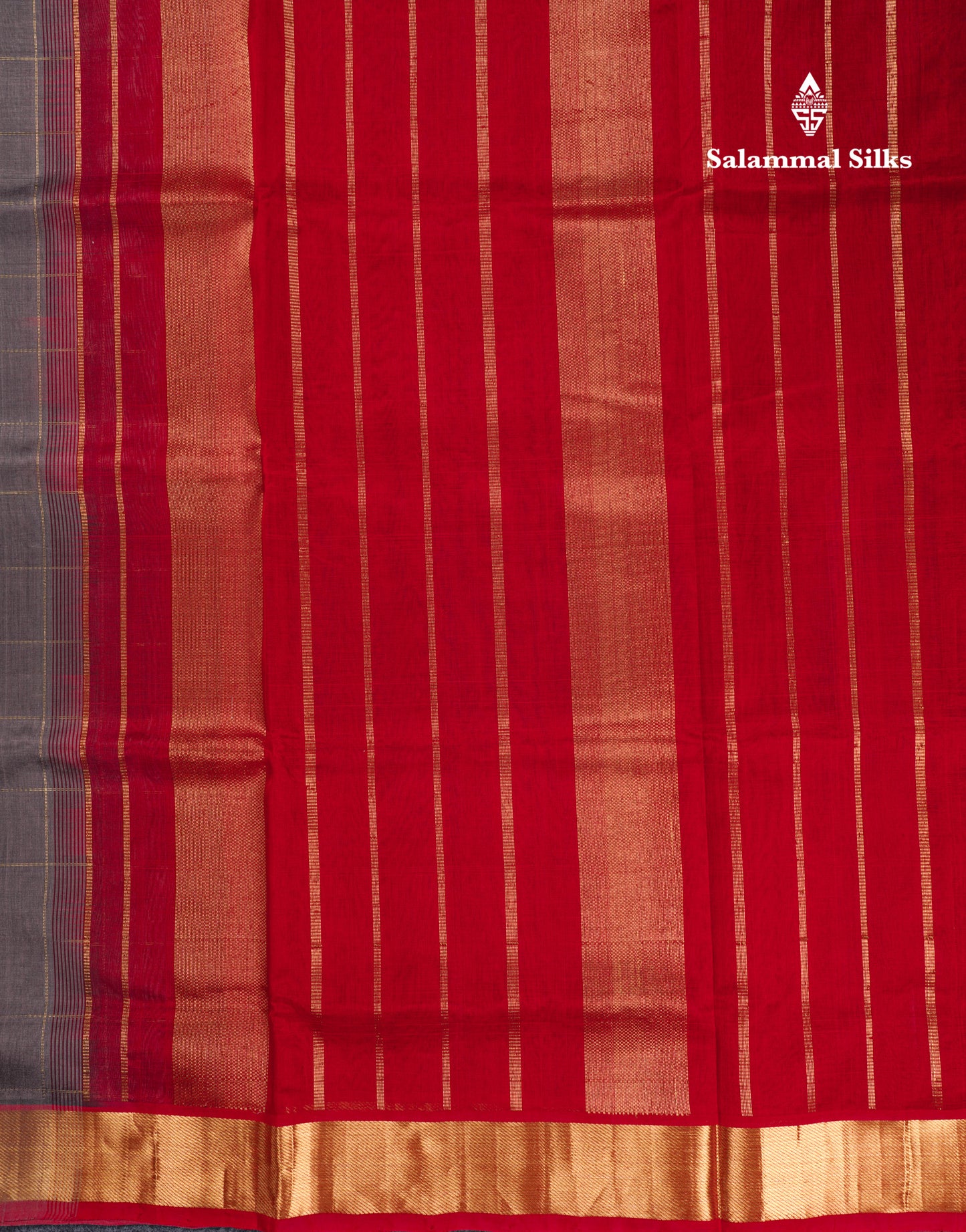 Grey Pure Silk Cotton Saree With Contrast Chilly Red Blouse