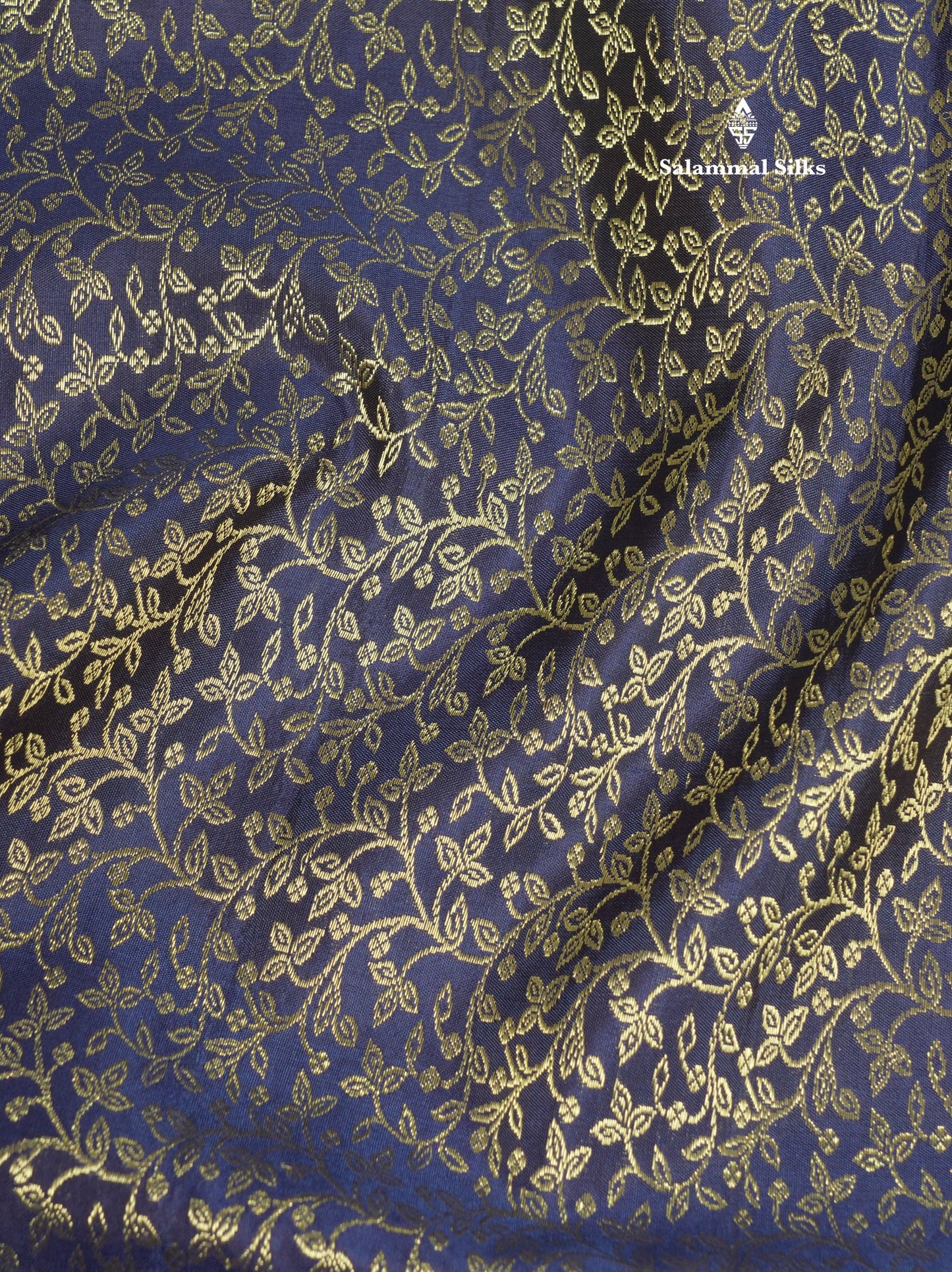 Navy Blue Bridal Pure Kanjivaram Silk Saree With Contrast Saffire Green Border