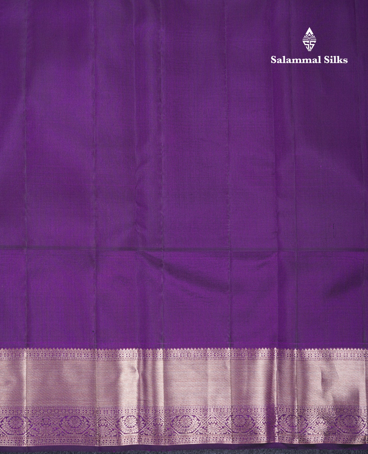 Cream White Fancy Bridal Pure Kanjivaram Silk Saree With Contrast Dark Purple Traditional Border