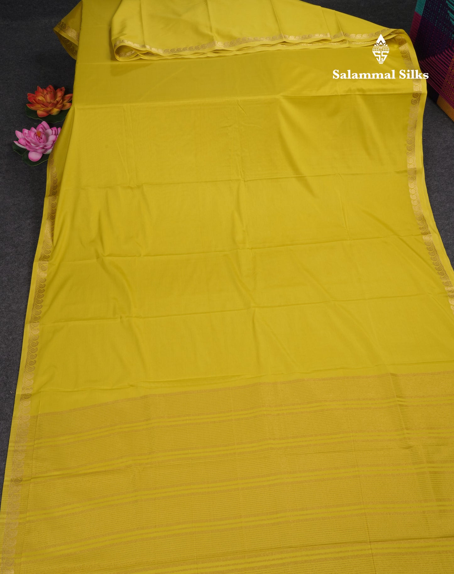 White Plain Semi Mysore Crepe Saree With Small Traditional Border