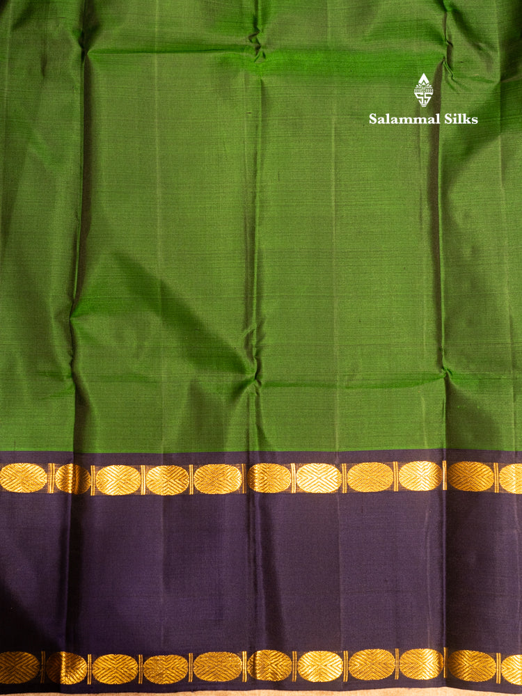 Bottle Green Colour Kanjivaram Pure Silk Saree With Navy Blue Double Border