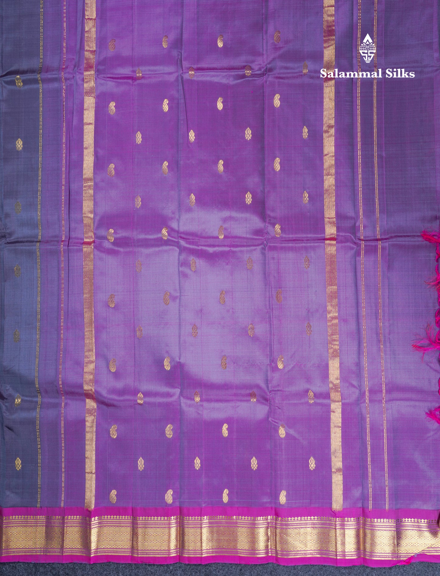 Dual Tone Grey Beautiful Pure Kanjivaram Silk Saree With Pink Traditional One Side Border