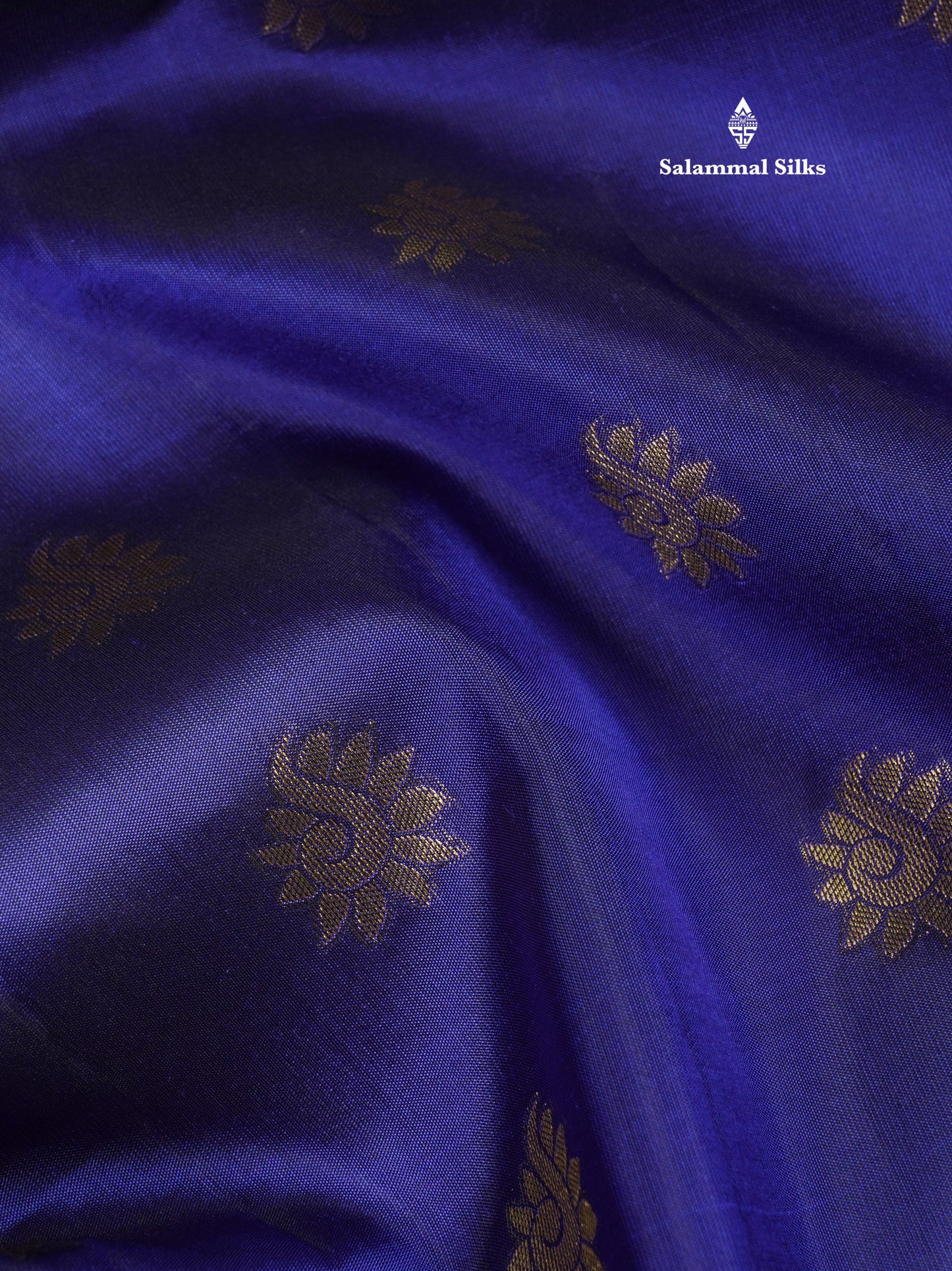Beautiful Bottle Green Pure Kanjivaram Soft Silk Saree With Contrast Pinkish Orange Border