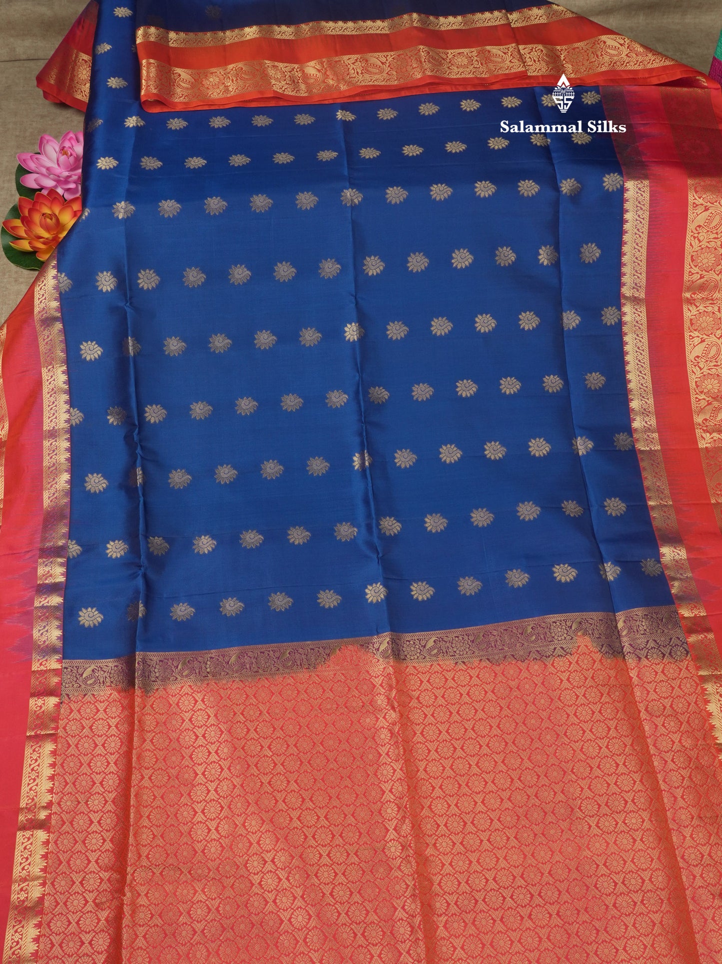 Beautiful Bottle Green Pure Kanjivaram Soft Silk Saree With Contrast Pinkish Orange Border