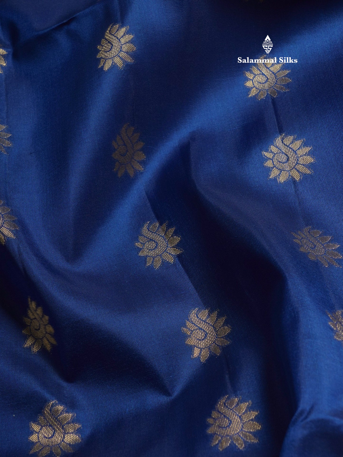 Beautiful Bottle Green Pure Kanjivaram Soft Silk Saree With Contrast Pinkish Orange Border
