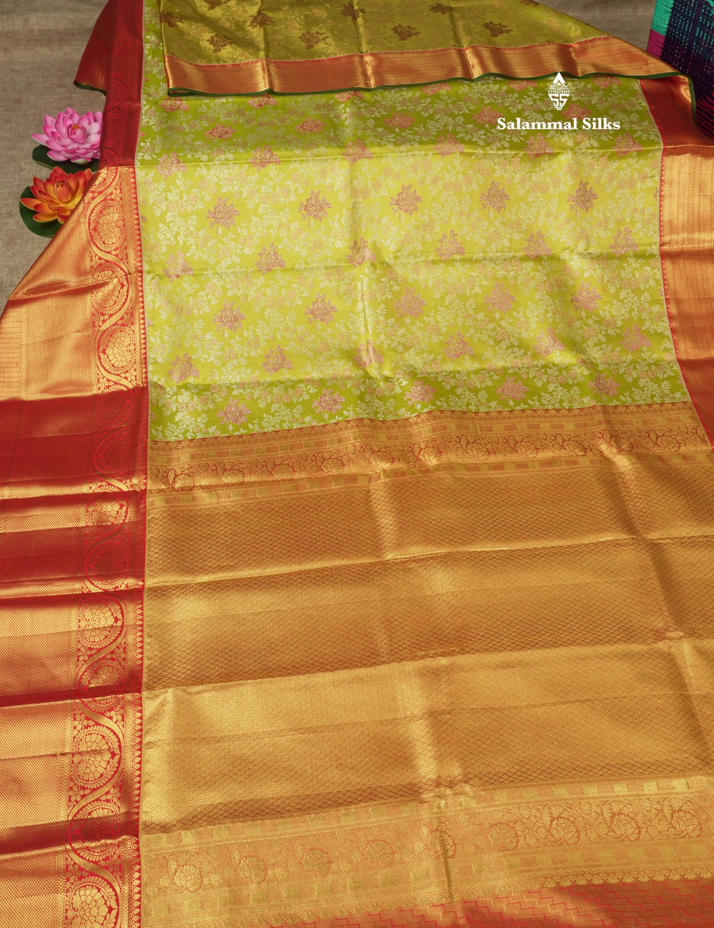 Manthulir Green Pure Kanjivaram Silk Saree With Contrast Red Border