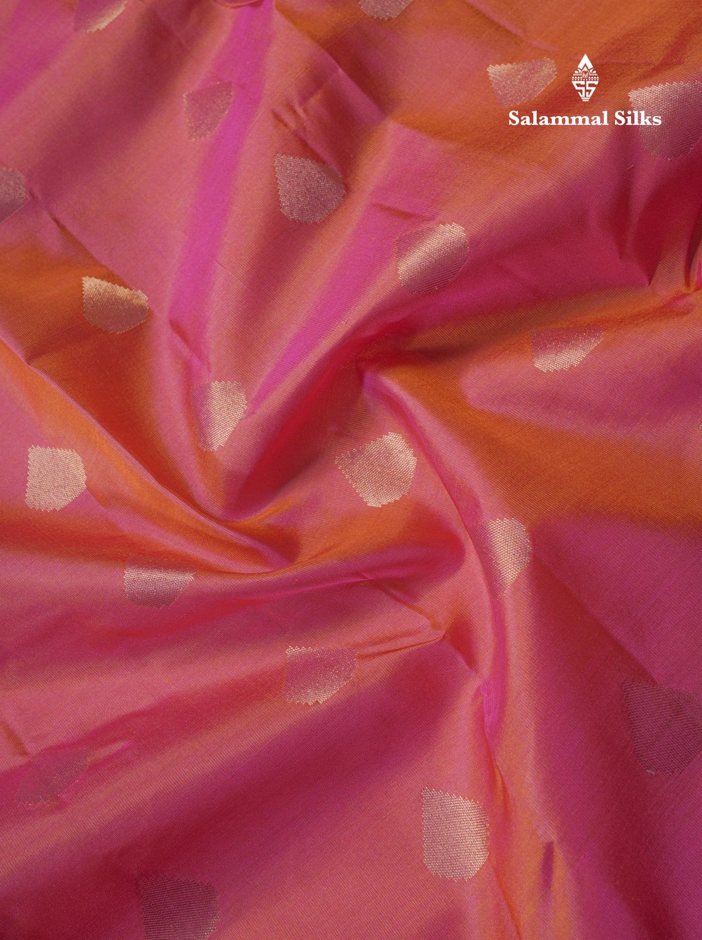 Dual Tone Pinkish Orange Pure Kanjivaram Silk Saree With Contrast Dark Brown Border
