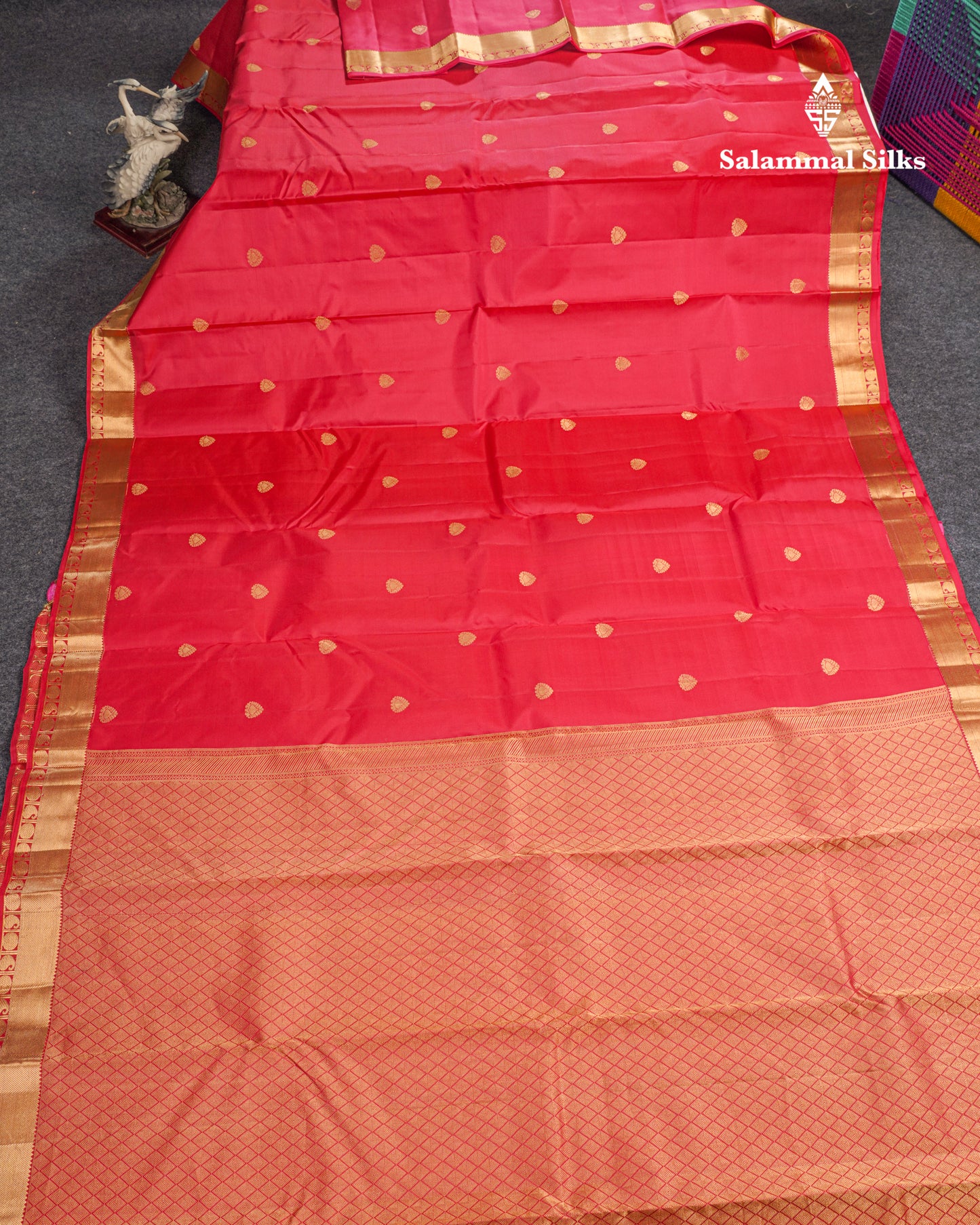 Dual Tone Pink Pure Kanjivaram Silk Saree With Self Traditional Border