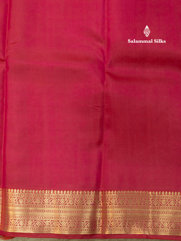 Pinkish Red Colour Pure Kanjivaram Silk Saree With Small Gold Zari Border