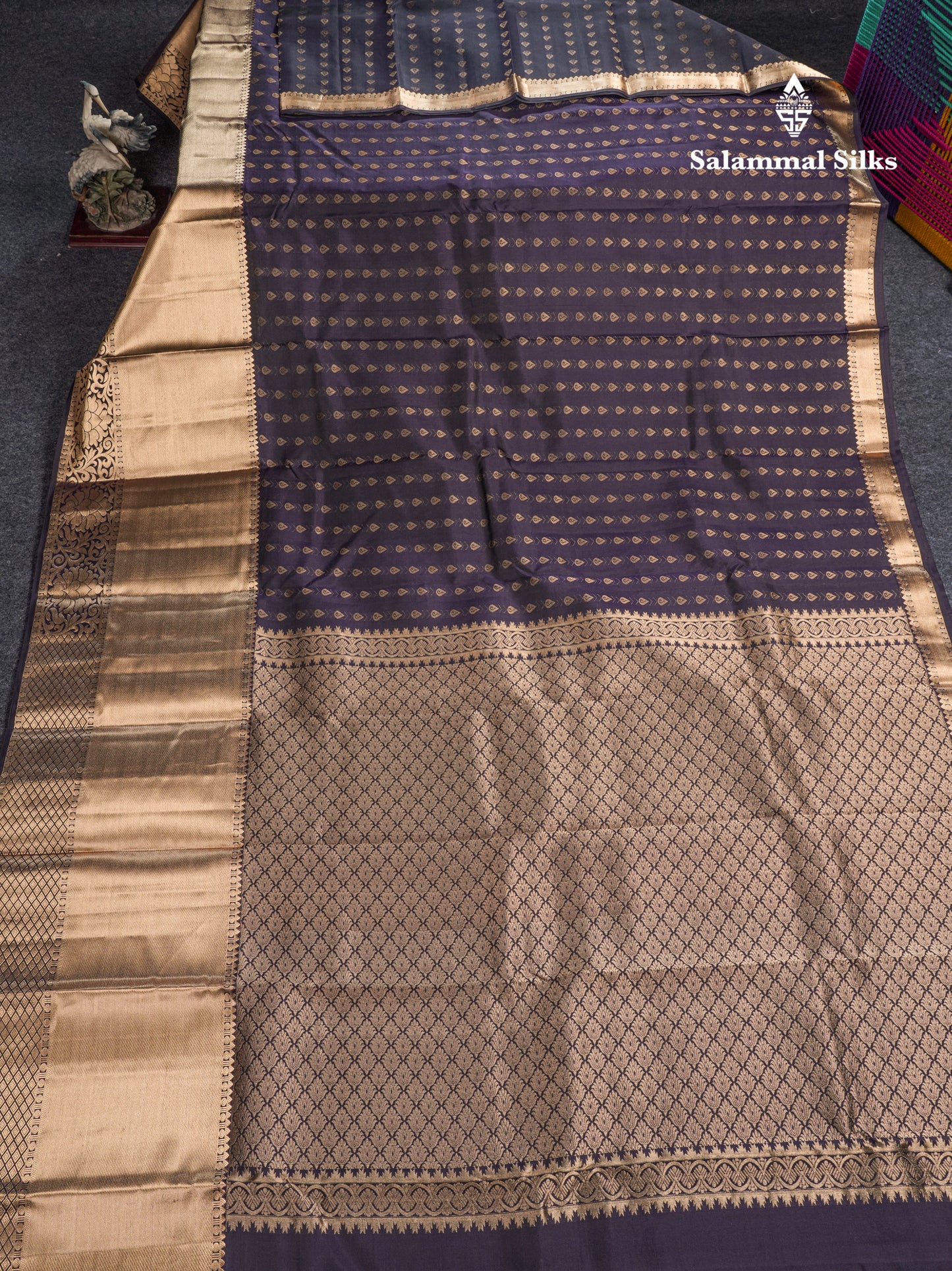 Dual Tone Purple Pure Kanjivaram Silk Saree With Self Long Border