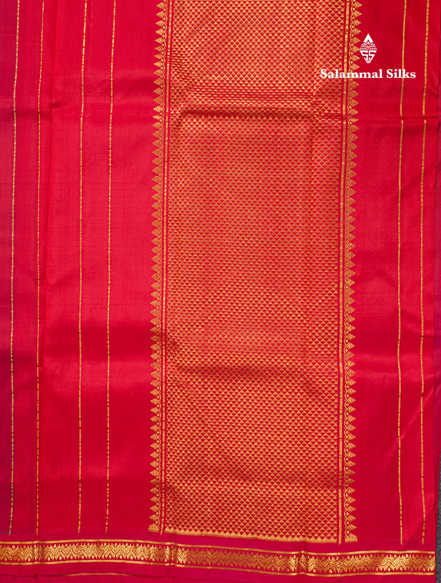 Dual Tone Maroon Pure Kanjivaram Silk Saree With Contrast Reddish Maroon Small Border