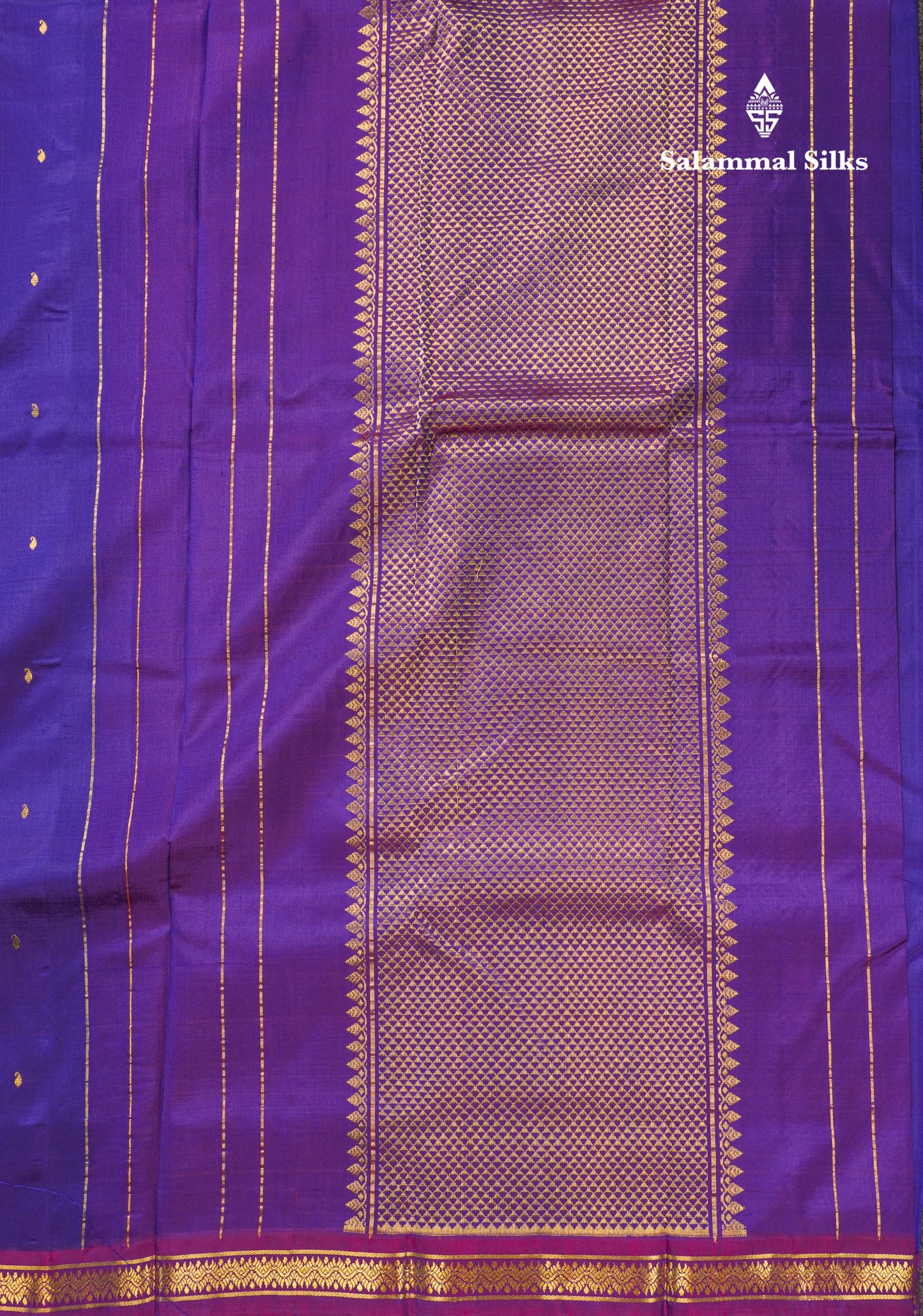 Dual Tone Maroon Pure Kanjivaram Silk Saree With Contrast Reddish Maroon Small Border