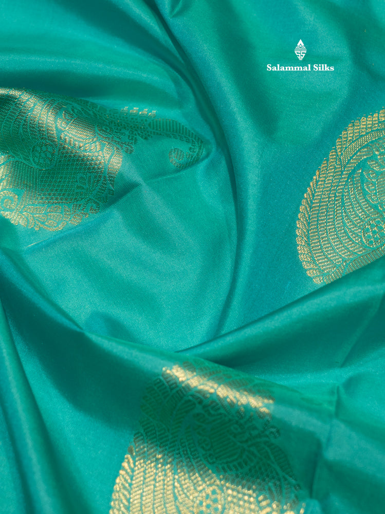 Rexona Green Colour Pure Kanjivaram Silk Saree With Royal Blue Border