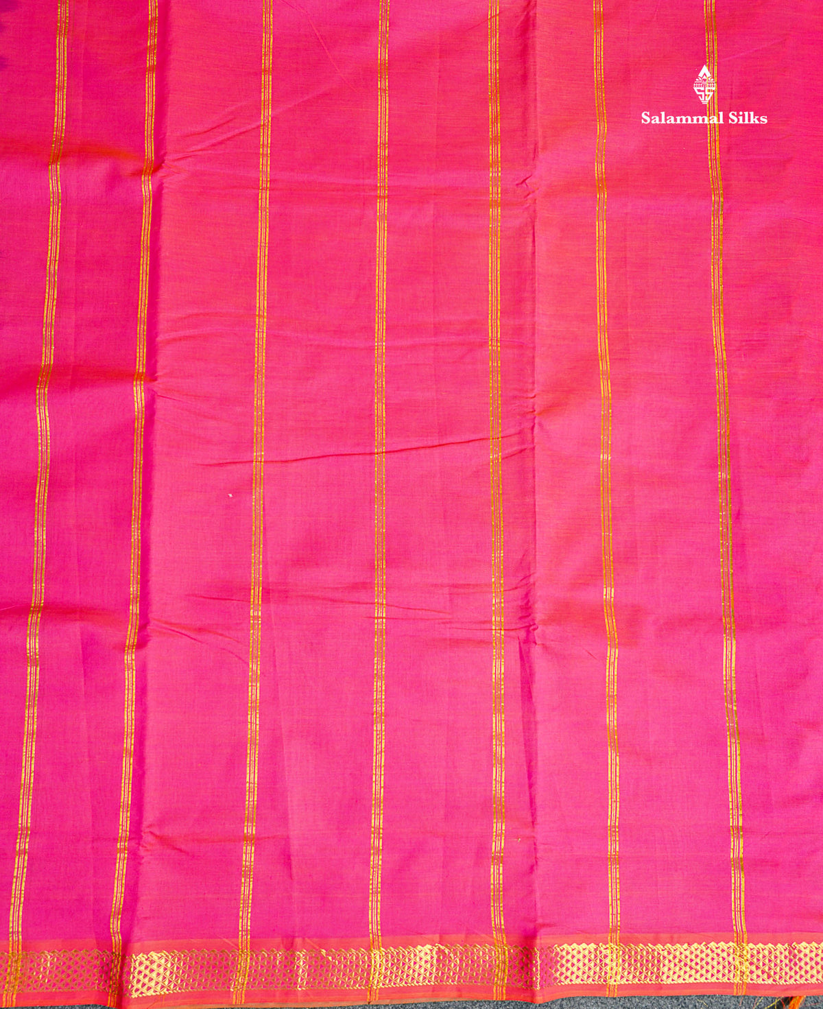 Pallu Of Dual Tone Sapphire Blue Semi Silk Cotton Saree