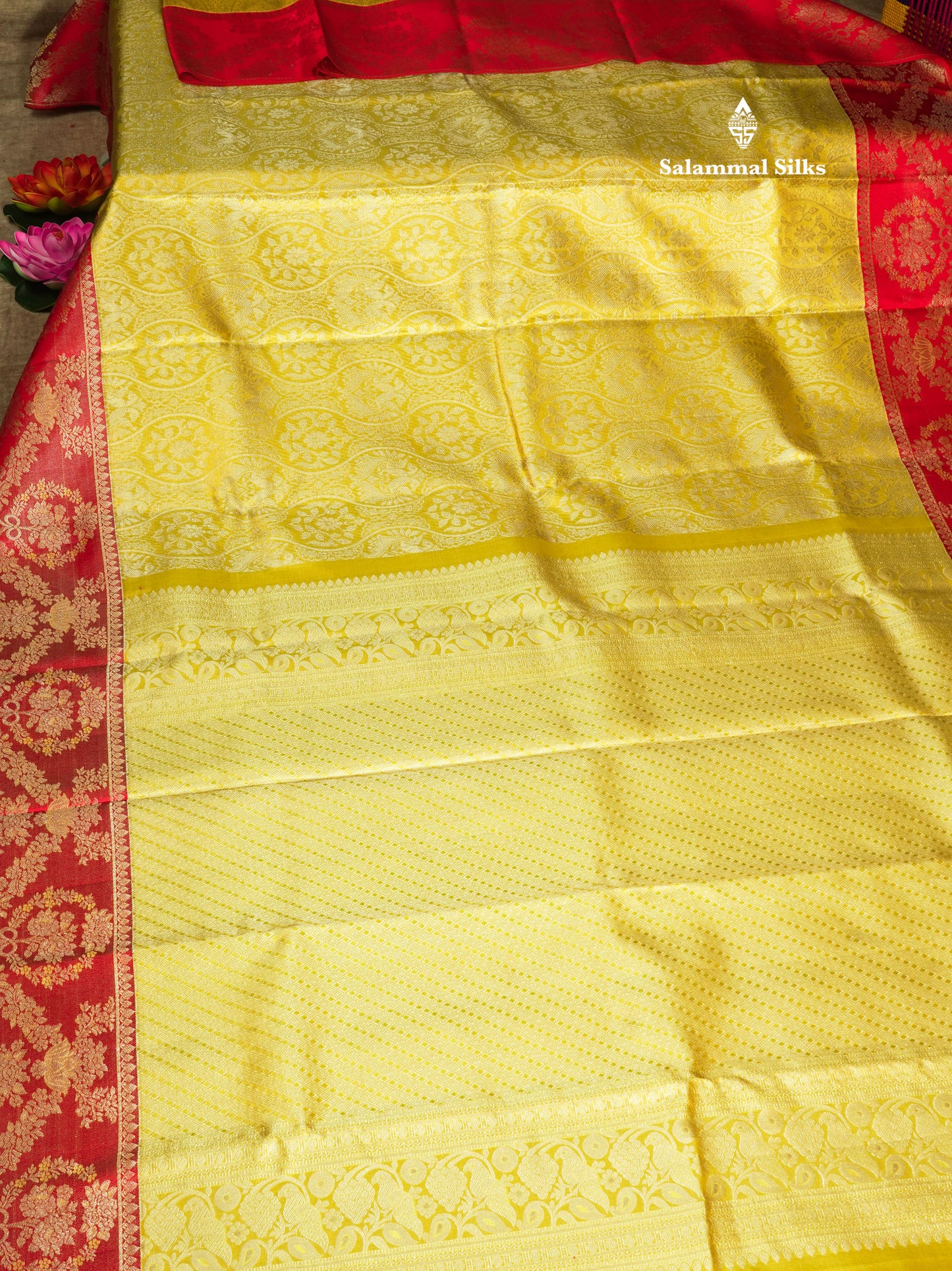 Beautiful Gold Tissue Bridal Pure Kanjivaram Silk Saree With Contrast Chilly Red Border