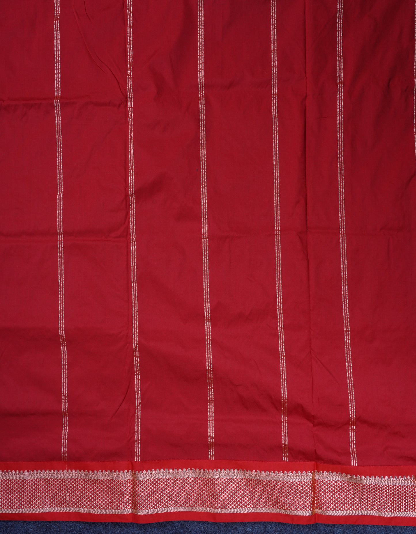 11 Yards Semi Silk Saree Dual Tone Peacock Blue with Contrast Maroon Traditional Border