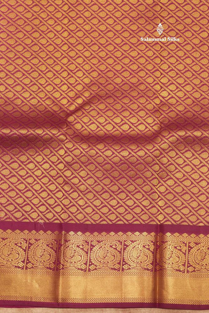 Half White Colour Pure Kanjivaram Silk Saree With Magenta Border