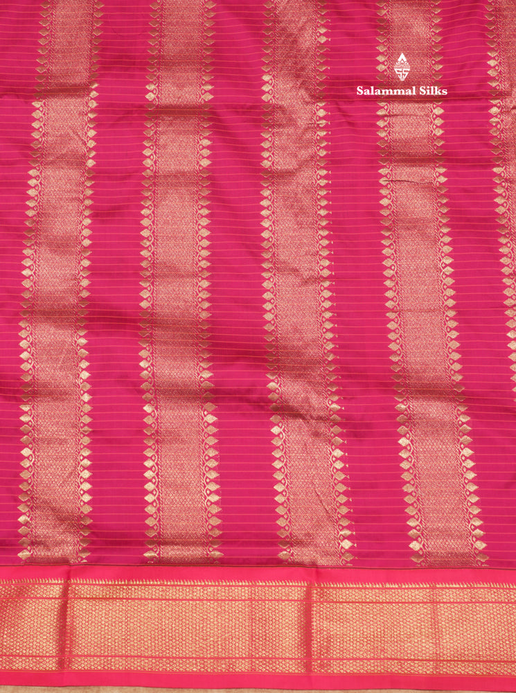 9 Yards Semi Silk Saree Peacock Green Colour with Pink Border