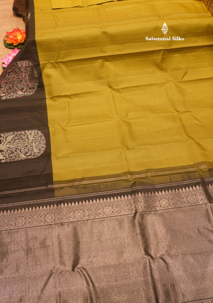 Kanjivaram Tiny Checks White & Black Pure Silk Saree With Contrast Black Border