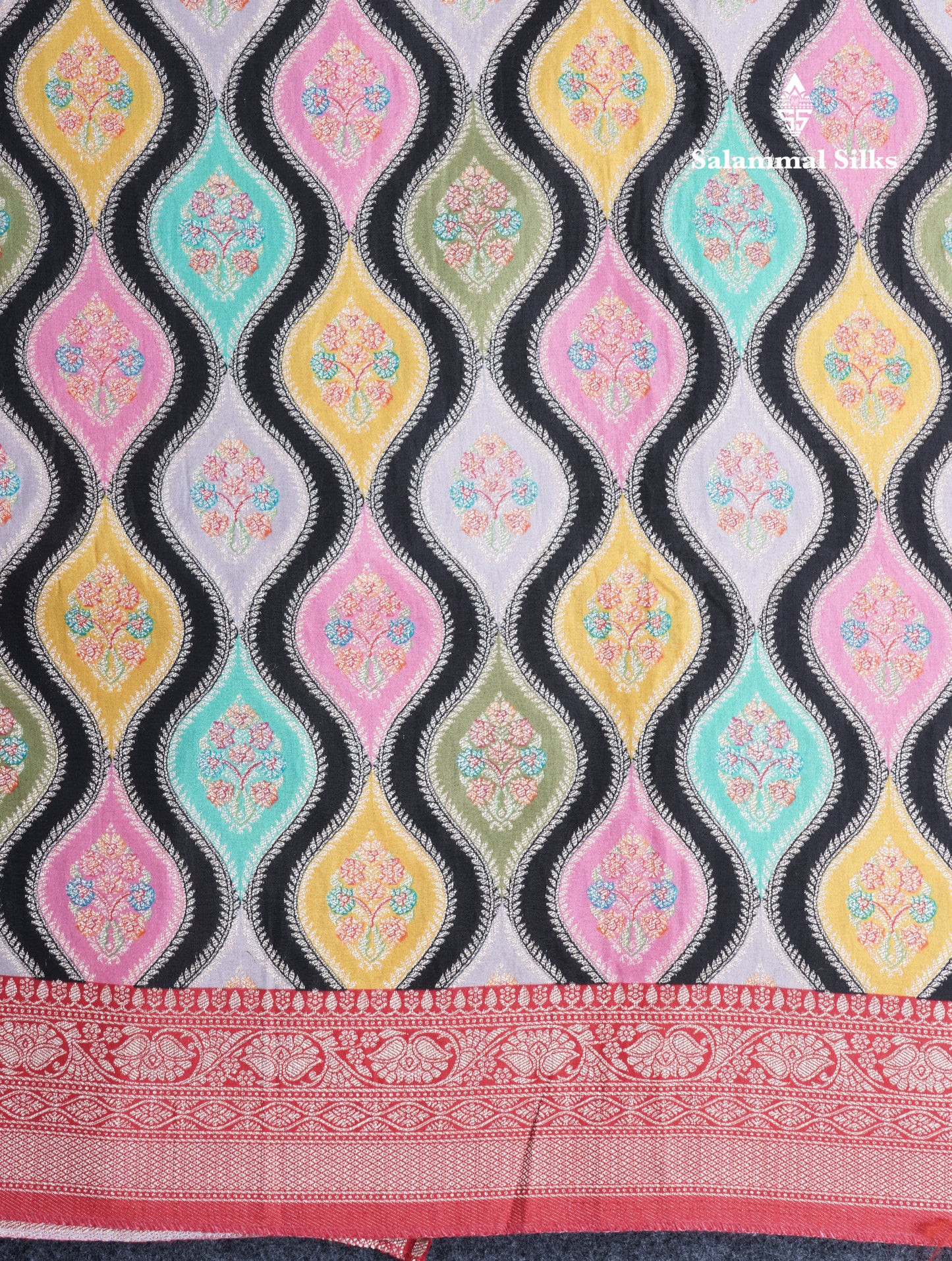 Black Wave Pattern Banarasi Semi Georgette Saree With Contrast Red Blouse