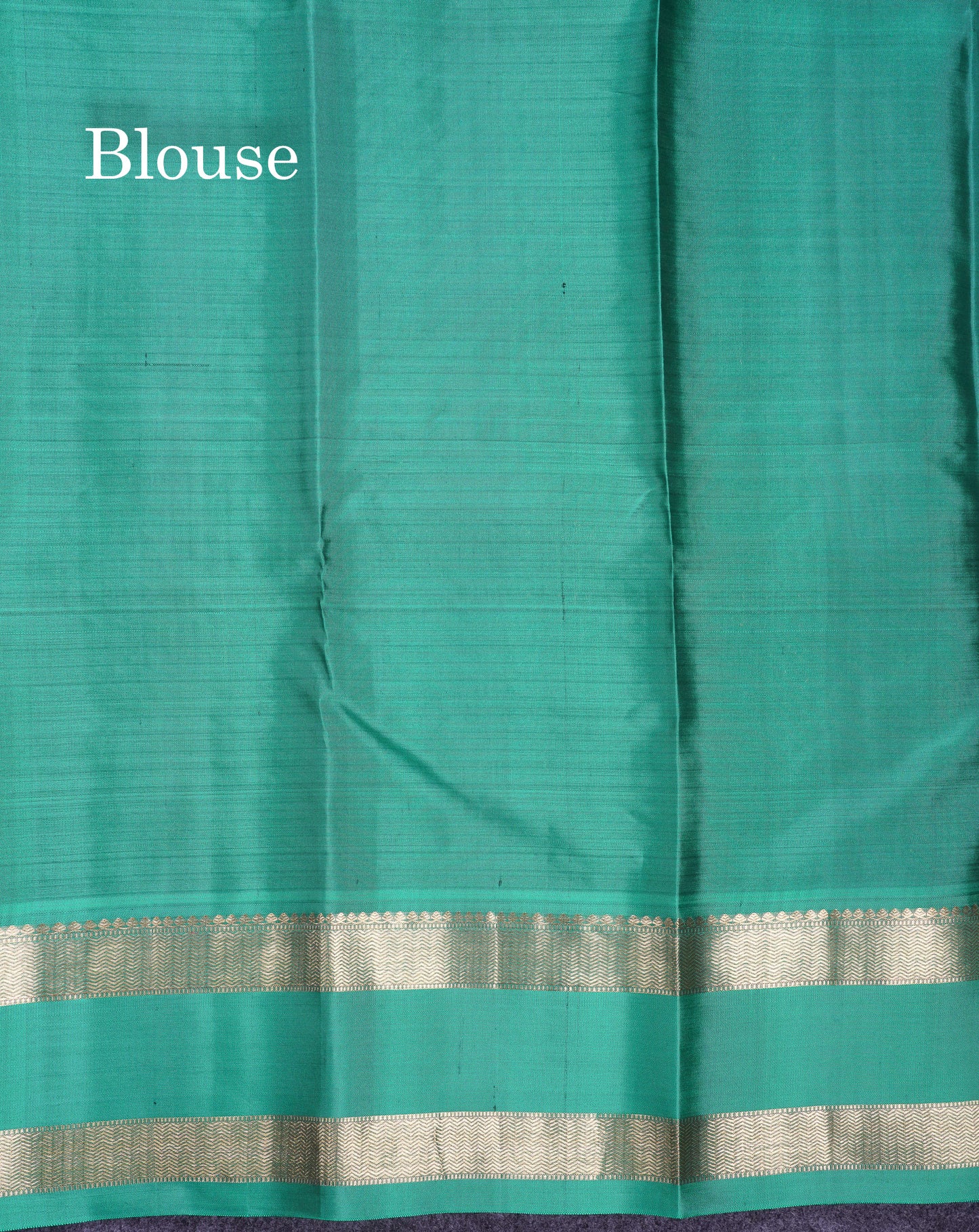 Beautiful Olive Green Pure Kanjivaram Silk Saree With Contrast Sapphire Green Traditional Gap Border