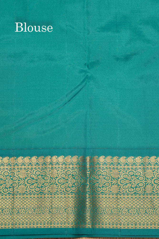 Korvai Pinkish Red Colour Pure Kanjivaram Silk Saree With Contrast Sapphire Green Border