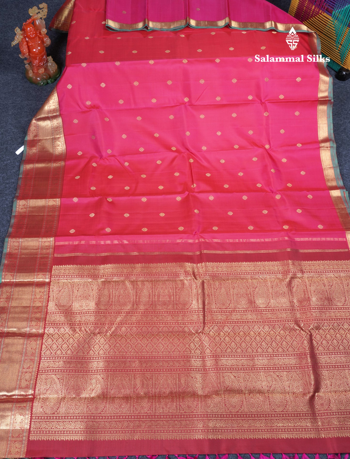 Beautiful Reddish Pink Pure Kanjivaram Silk Saree Pure Zari with Traditional Evening Morning Border