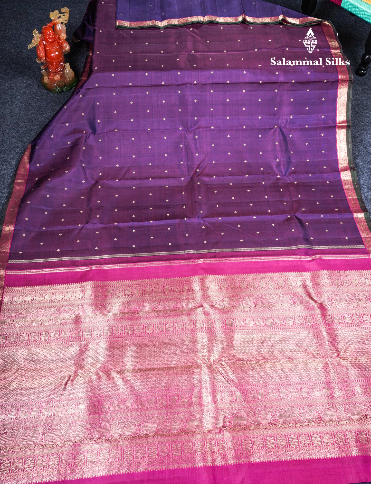 Violet Beautiful Small Buttas Pure Kanjivaram Silk Saree Pure Zari with Traditional Small Magenta Border