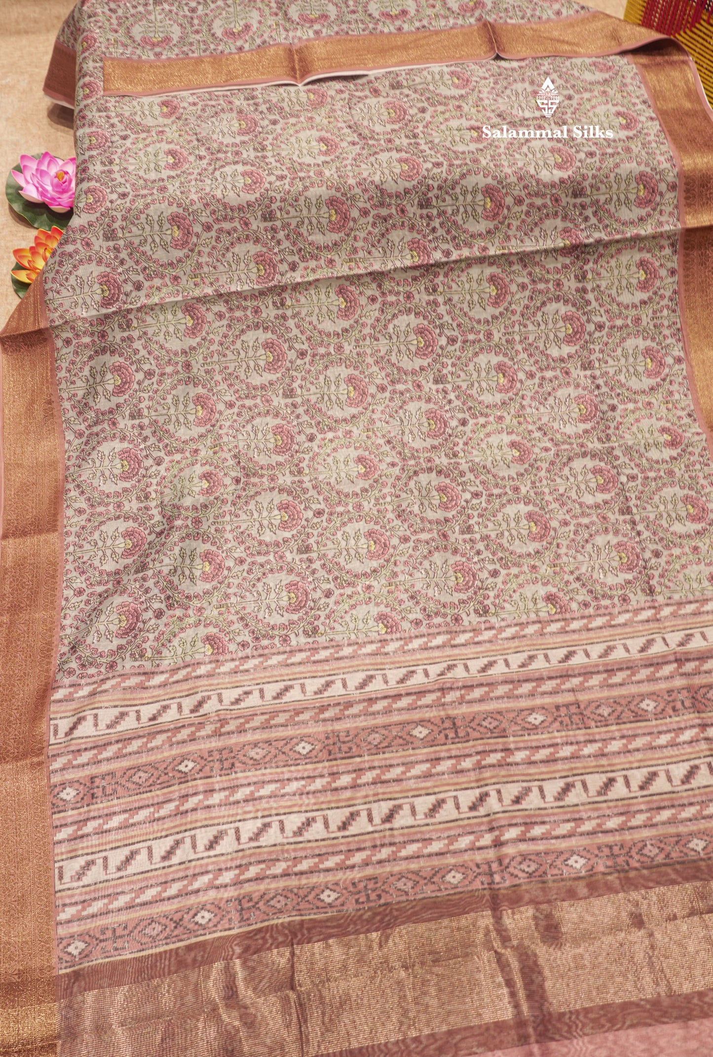 Light Maroon Colour Chanderi Mixed Cotton Saree With Contrast Elaichi Green Border