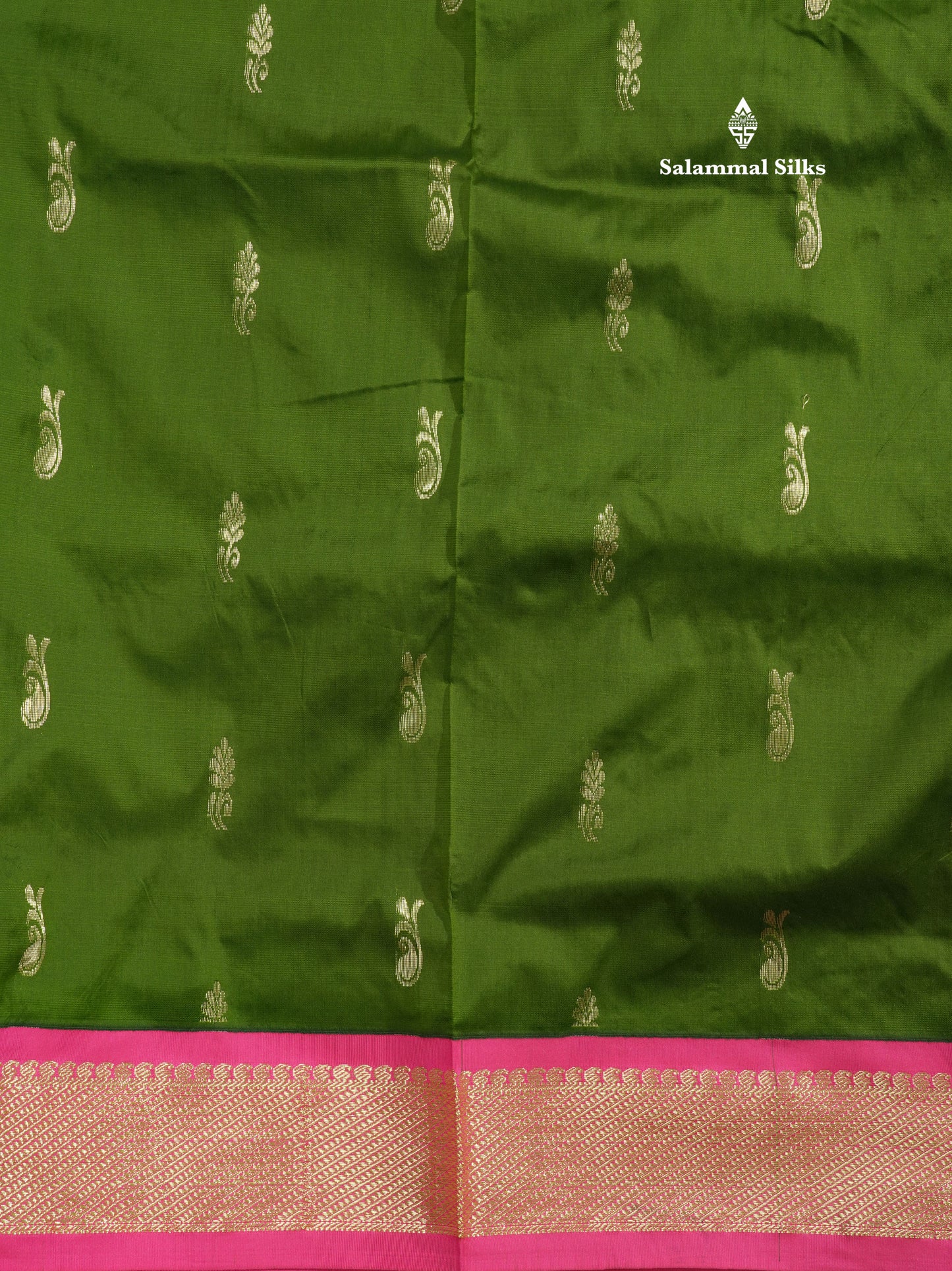 9.5 Yards Semi Silk Saree Chilly Red with Contrast Bottle Green Border