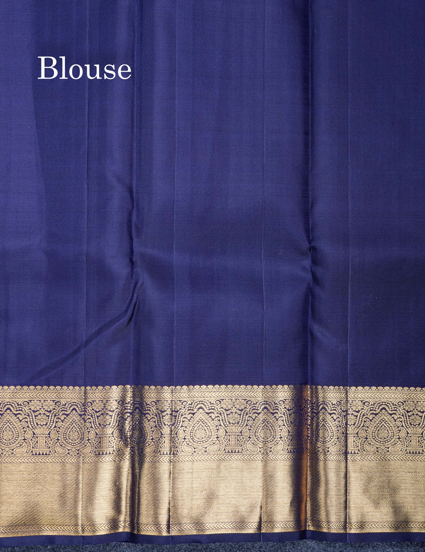Magenta Pure Kanjivaram Silk Saree With Contrast Navy Blue Border