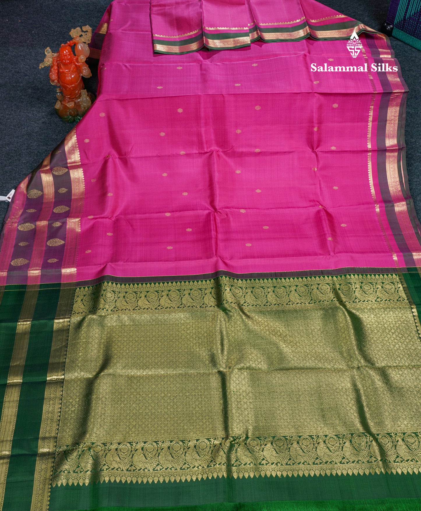 Magenta Pink Pure Kanjivaram Silk Saree With Traditional Evening Morning Border