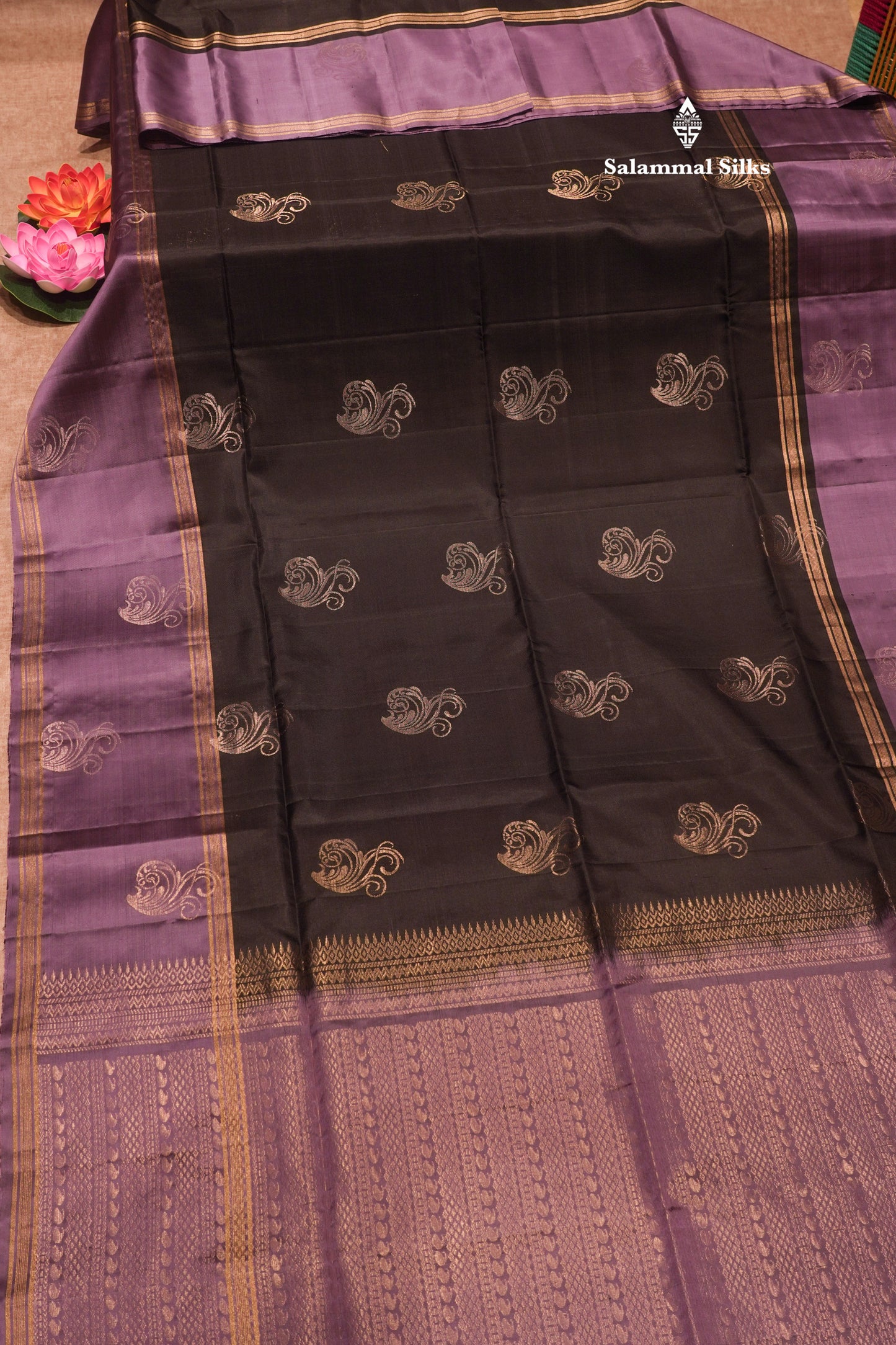 Black Colour Pure Kanjivaram Soft Silk Saree With Light Purple Border