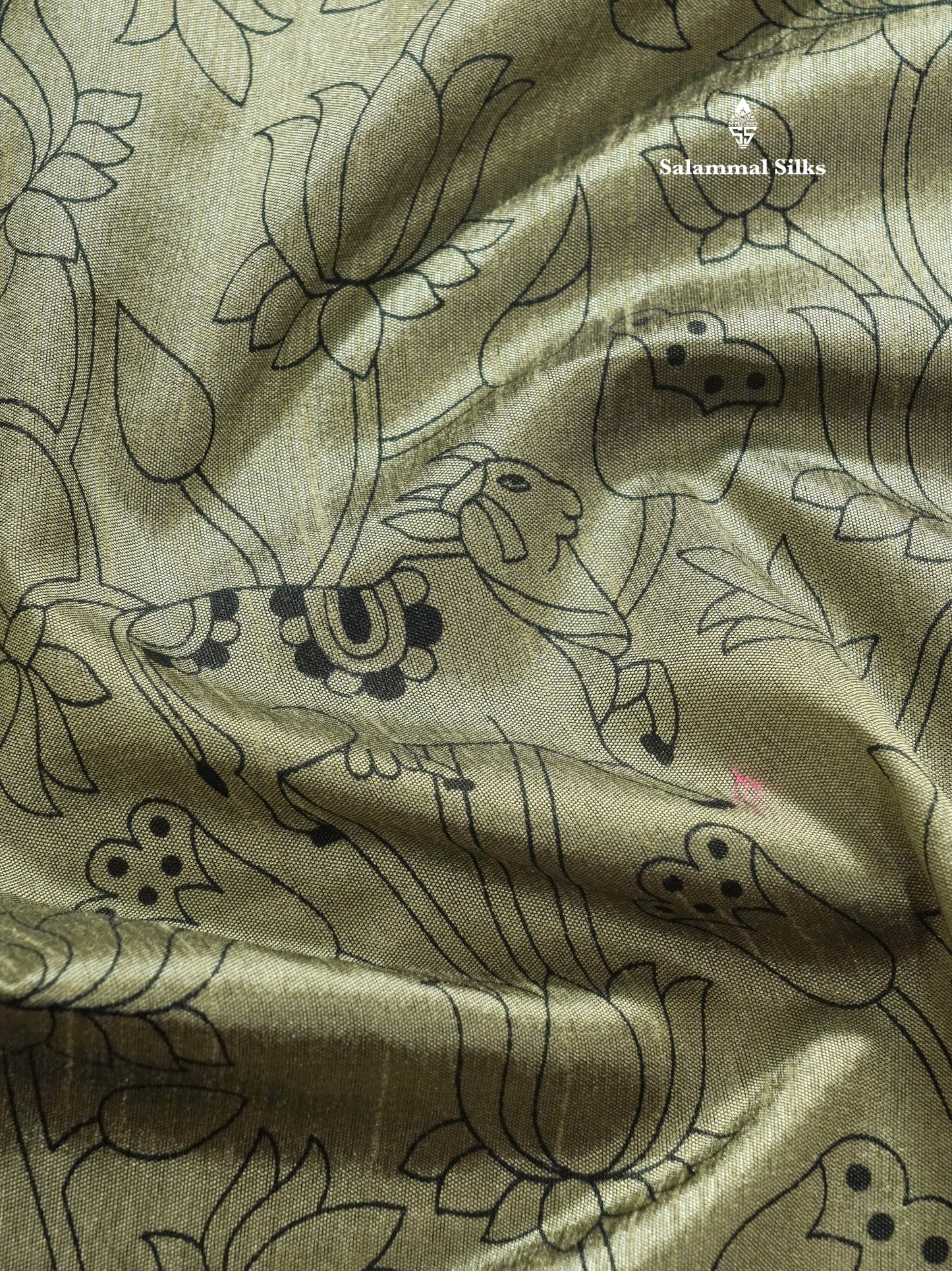 Grey Pichwai Print In Semi Raw Silk Saree With Contrast Maroon Traditional Border