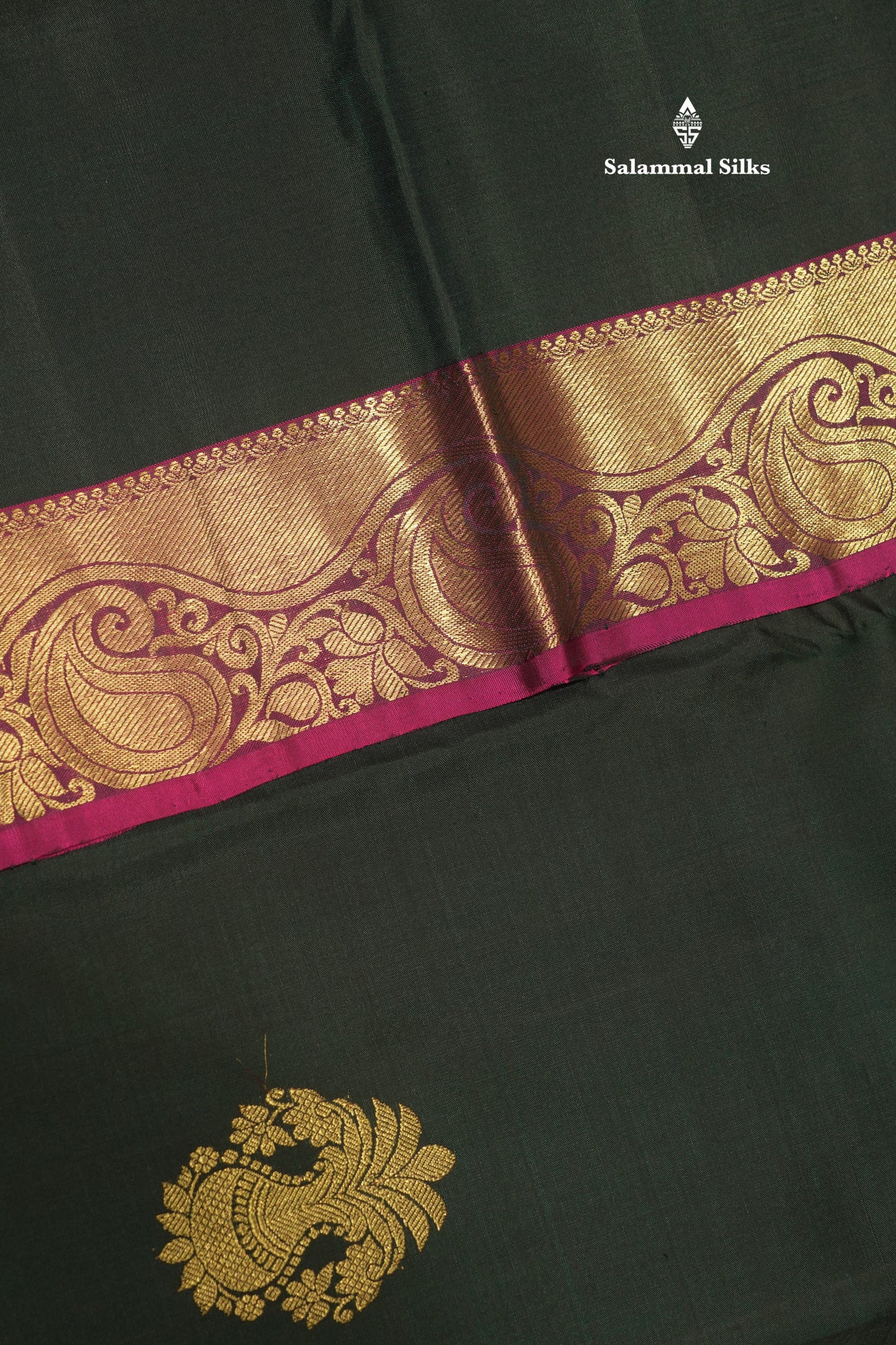Bottle Green Colour Pure Kanjivaram Silk Saree With Contrast Magenta Border