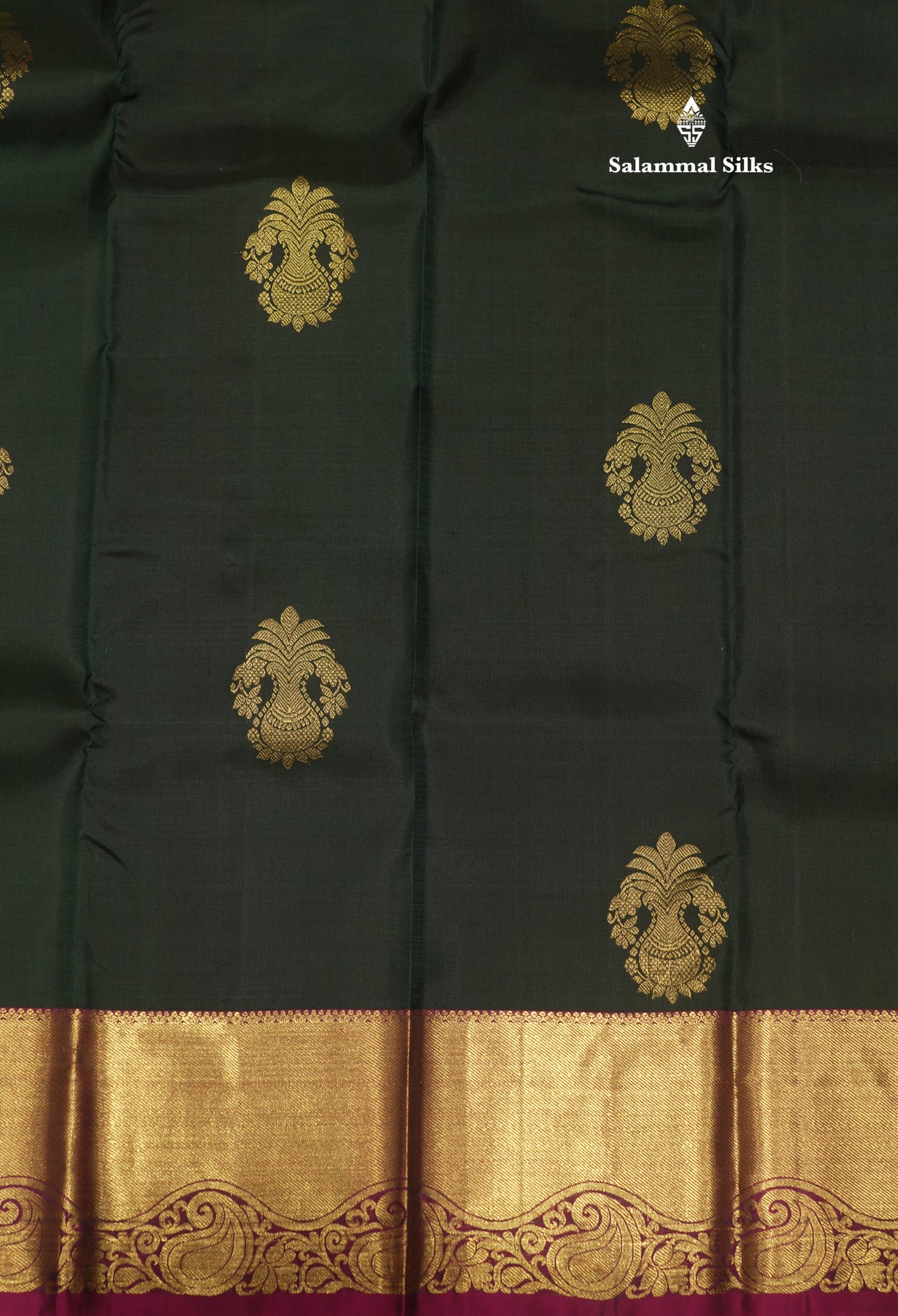 Bottle Green Colour Pure Kanjivaram Silk Saree With Contrast Magenta Border