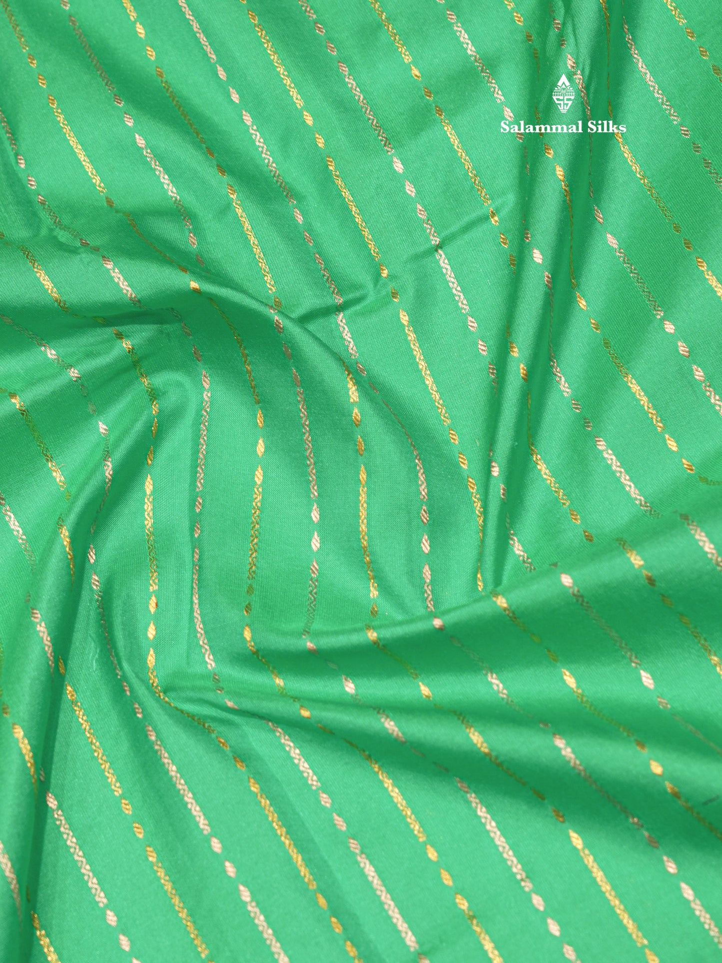 Saffire Green Colour Pure Kanjivaram Silk Saree With Contrast Magenta Border