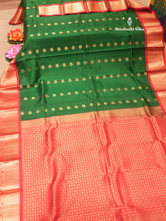 Bottle Green Colour Pure Kanjivaram Silk Saree With Contrast Red Border