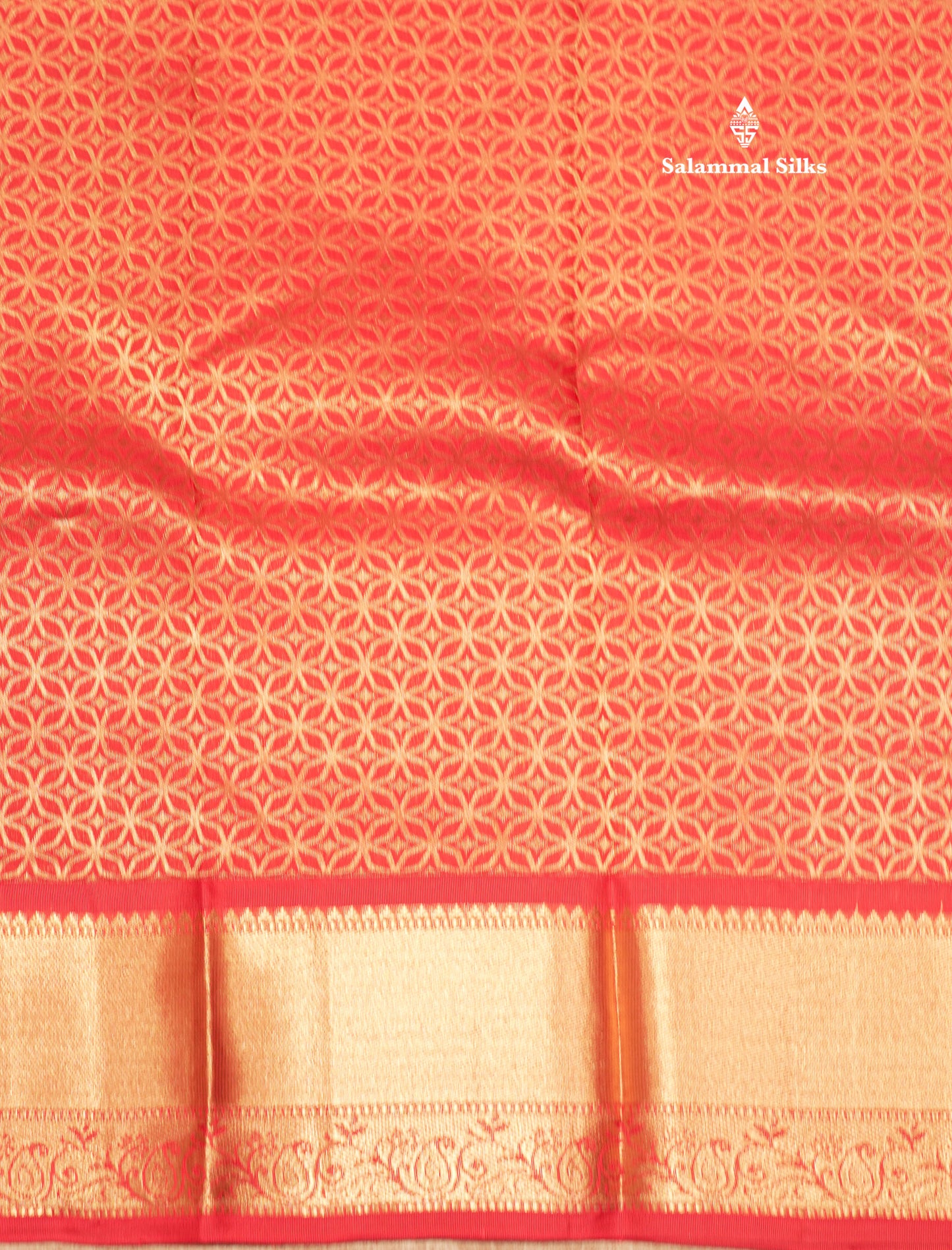 Bottle Green Colour Pure Kanjivaram Silk Saree With Contrast Red Border