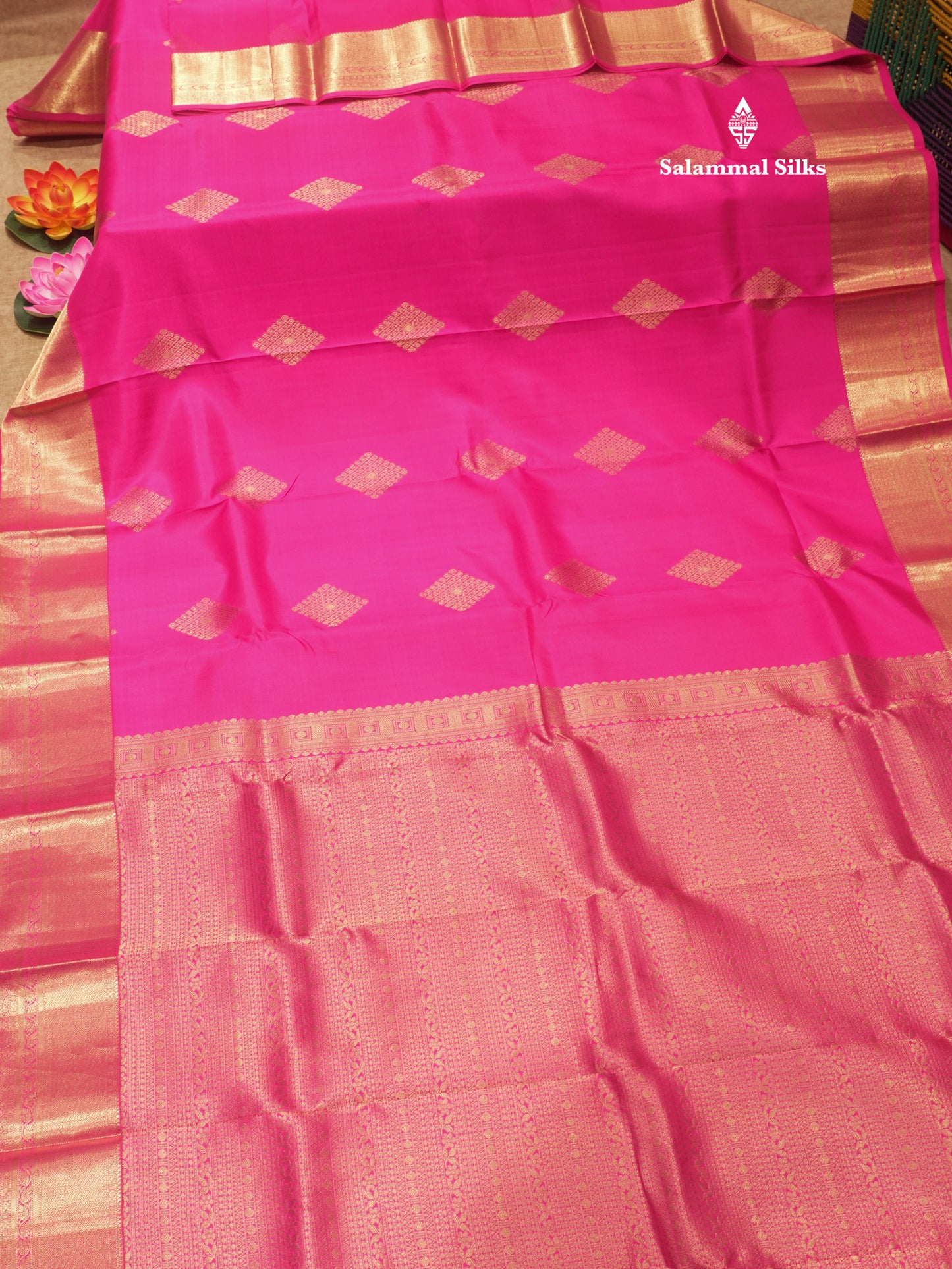 Magenta Pink Colour Pure Kanjivaram Silk Saree With Gold Zari Border