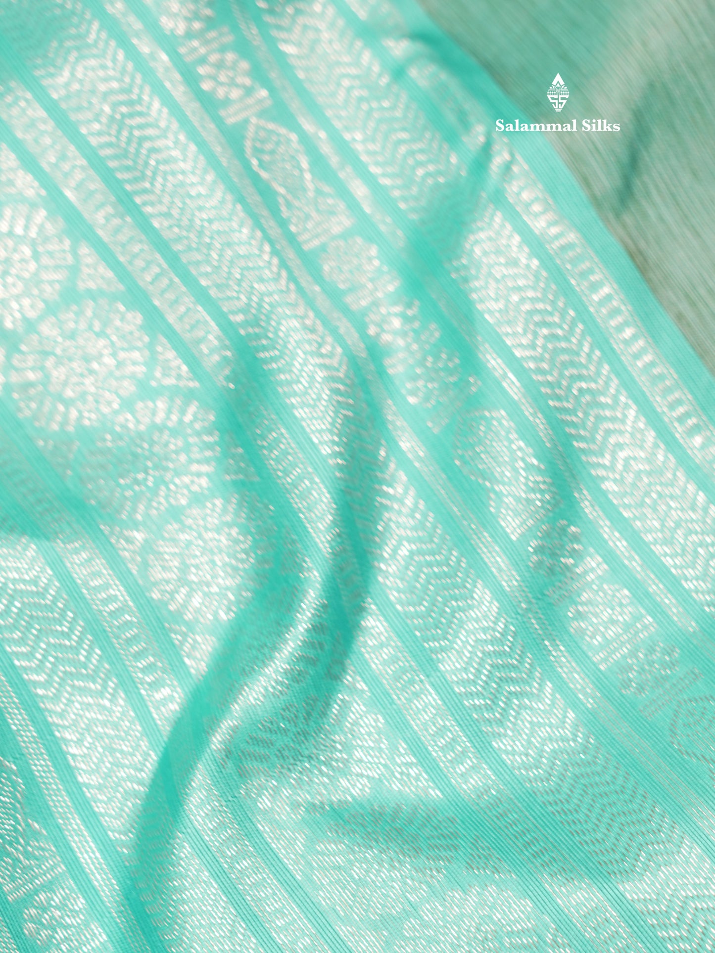 Kanjivaram Beautiful Sea Blue Body Stripe Buttas Pure Silk Saree With Baby Pink Blouse