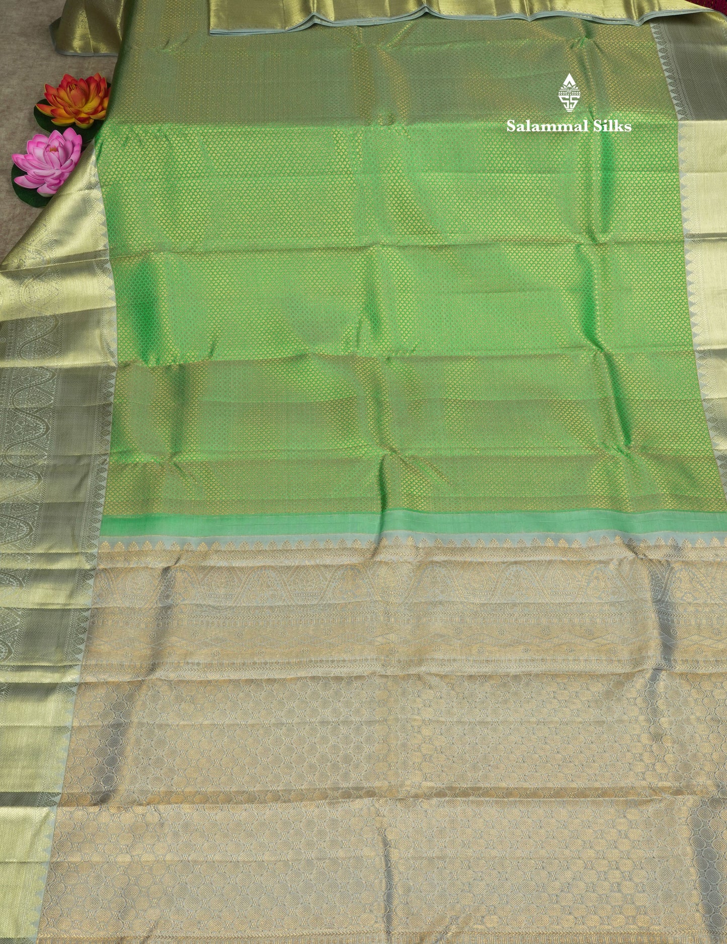 Grand Green Beautiful Bridal Pure Kanjivaram Silk Saree With Light Grey Evining Morning Border