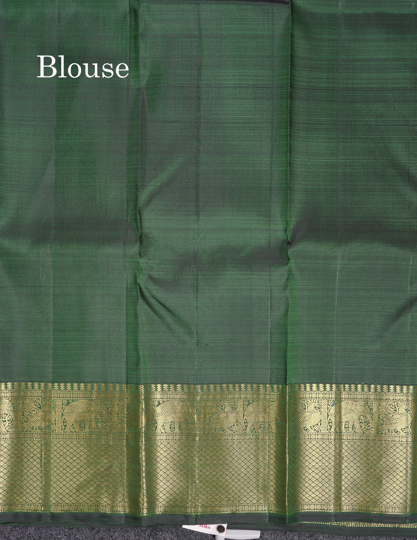 Beautiful Dual Tone Pink Pure Kanjivaram Silk Saree With Contrast Bottle Green Traditional Border