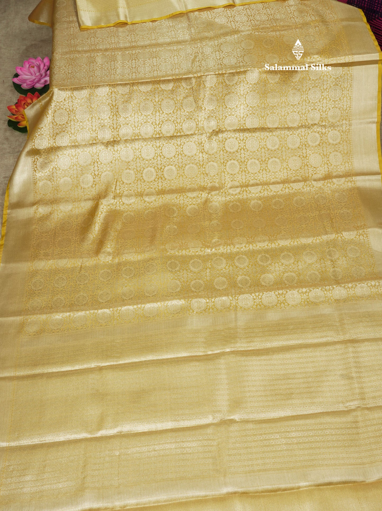 Beautiful Parrot Green Grand Tissue Banaras Fancy Saree With Self Border